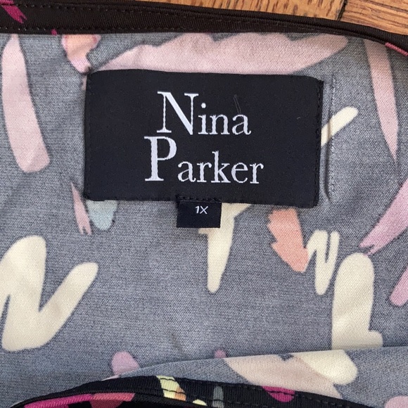 Body size 1X plus size - Picture 2 of 7